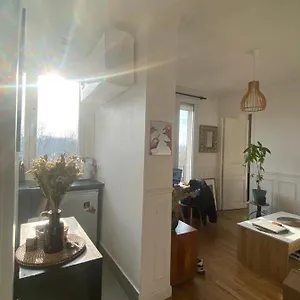 Ensoleille, Et Equipe Avec Vue Tour Eiffel Et Pantheon Appartement